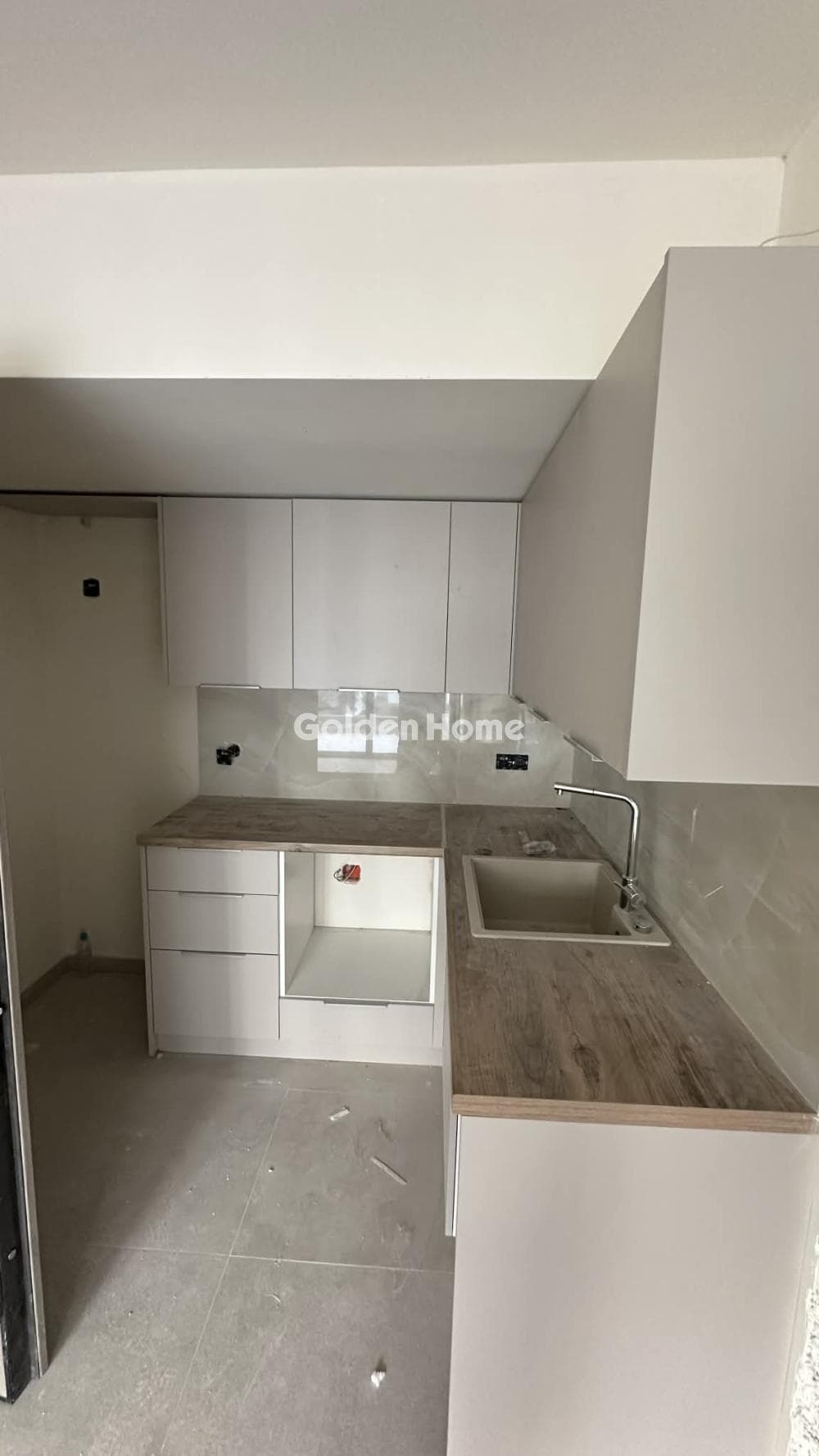 Apartment in Agios Ioannis, Neos Kosmos — Photo 4 of 5