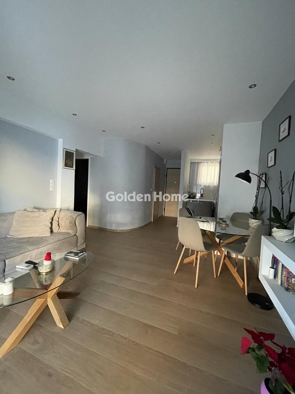 Apartment in Center, Tavros — Photo 1 of 14