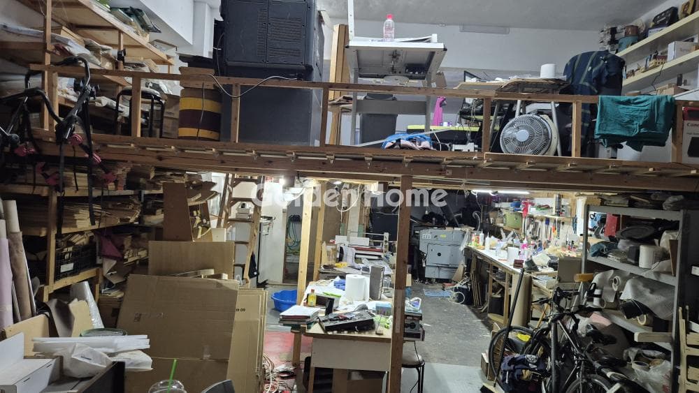 Warehouse in Rodia, Gazi — Photo 1 of 4