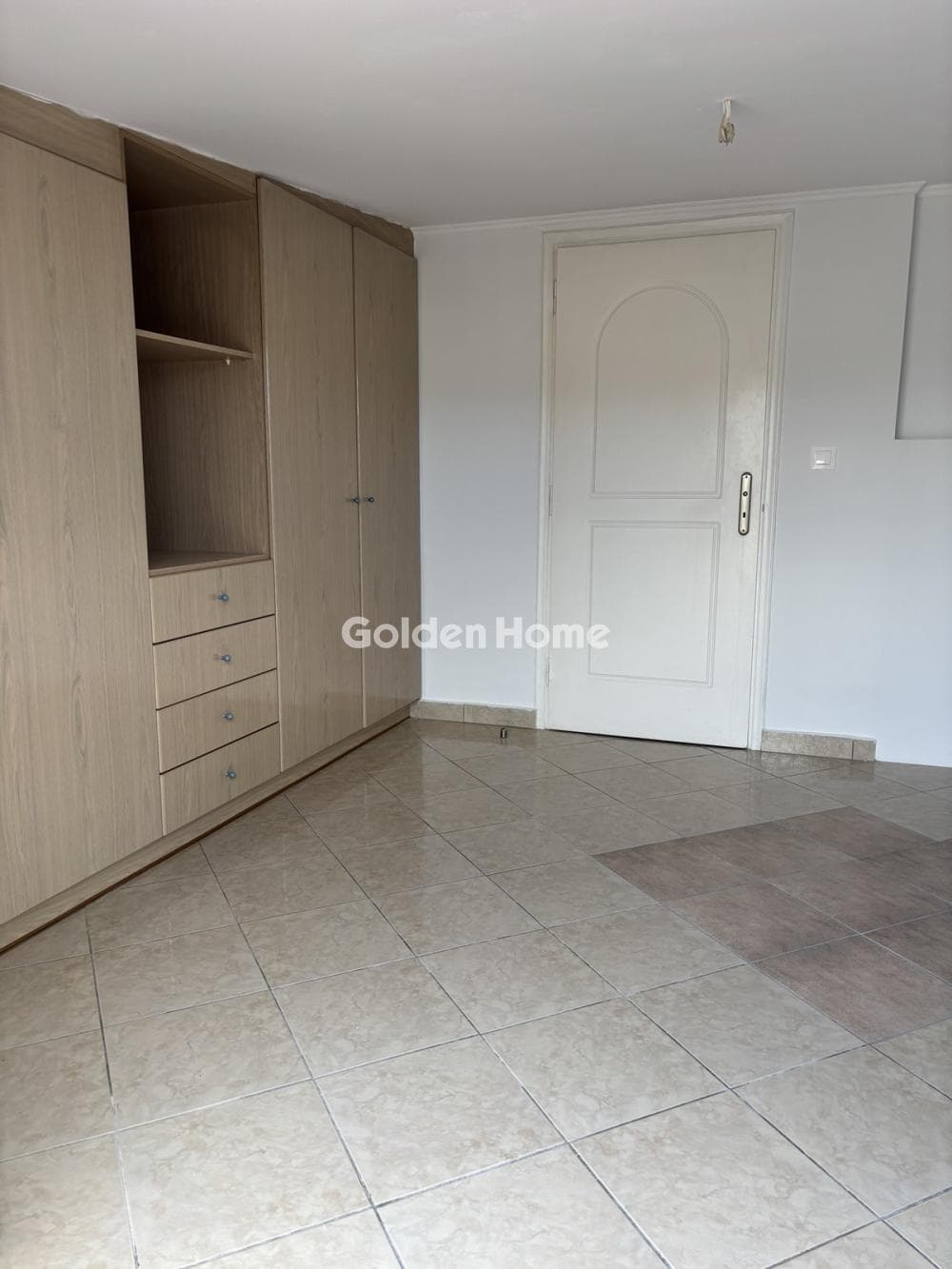 Apartment in Agia Sofia, Piraeus — Photo 11 of 23
