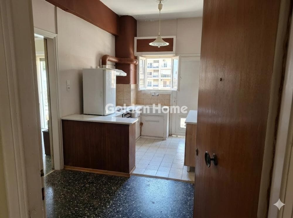 Apartment in Eleftheroupoli, Nea Ionia — Photo 1 of 8