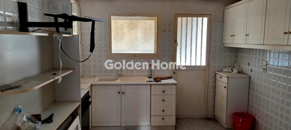 Apartment in Center, Agios Dimitrios — Photo 11 of 18