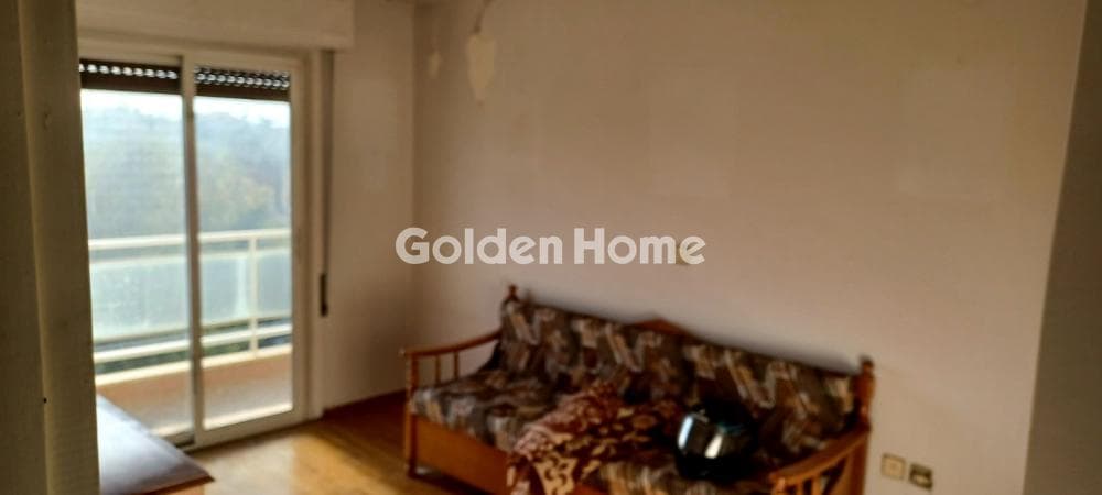 Apartment in Center, Agios Dimitrios — Photo 8 of 18
