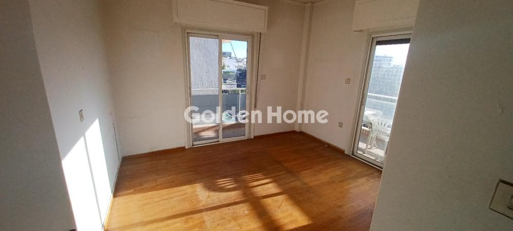 Apartment in Center, Agios Dimitrios — Photo 5 of 18