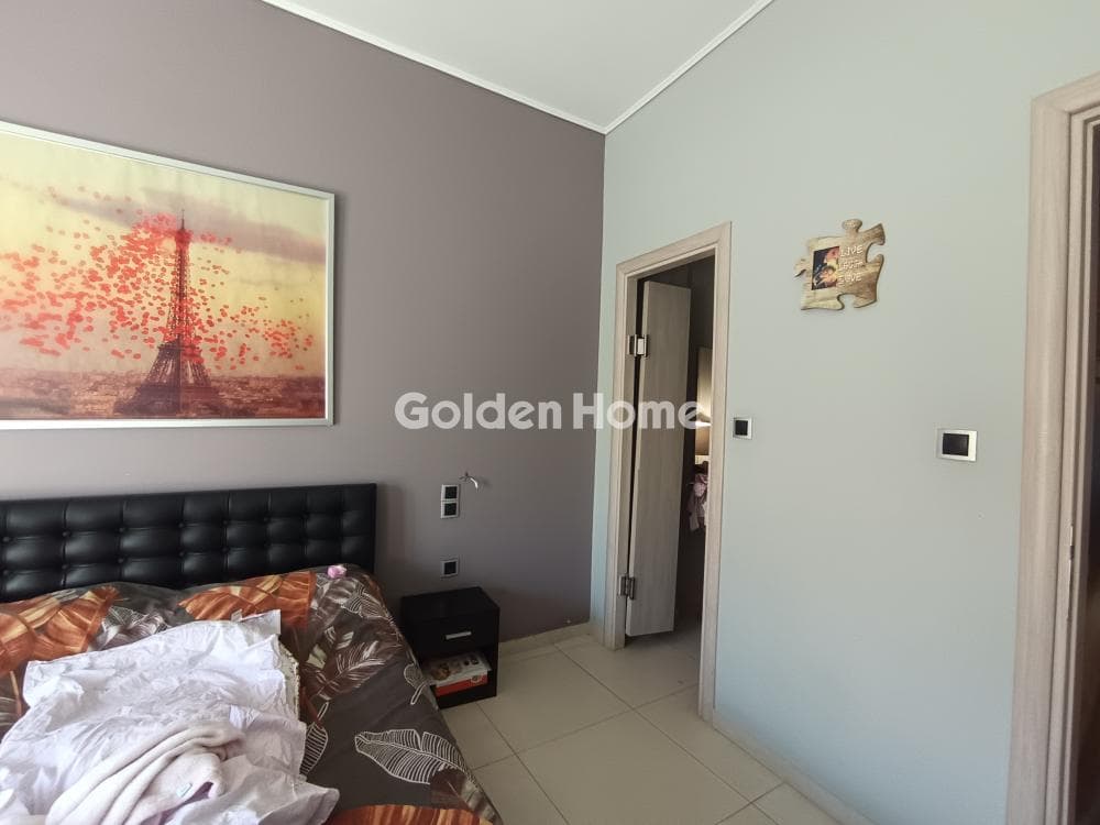 Apartment in Amfiali, Keratsini — Photo 6 of 13