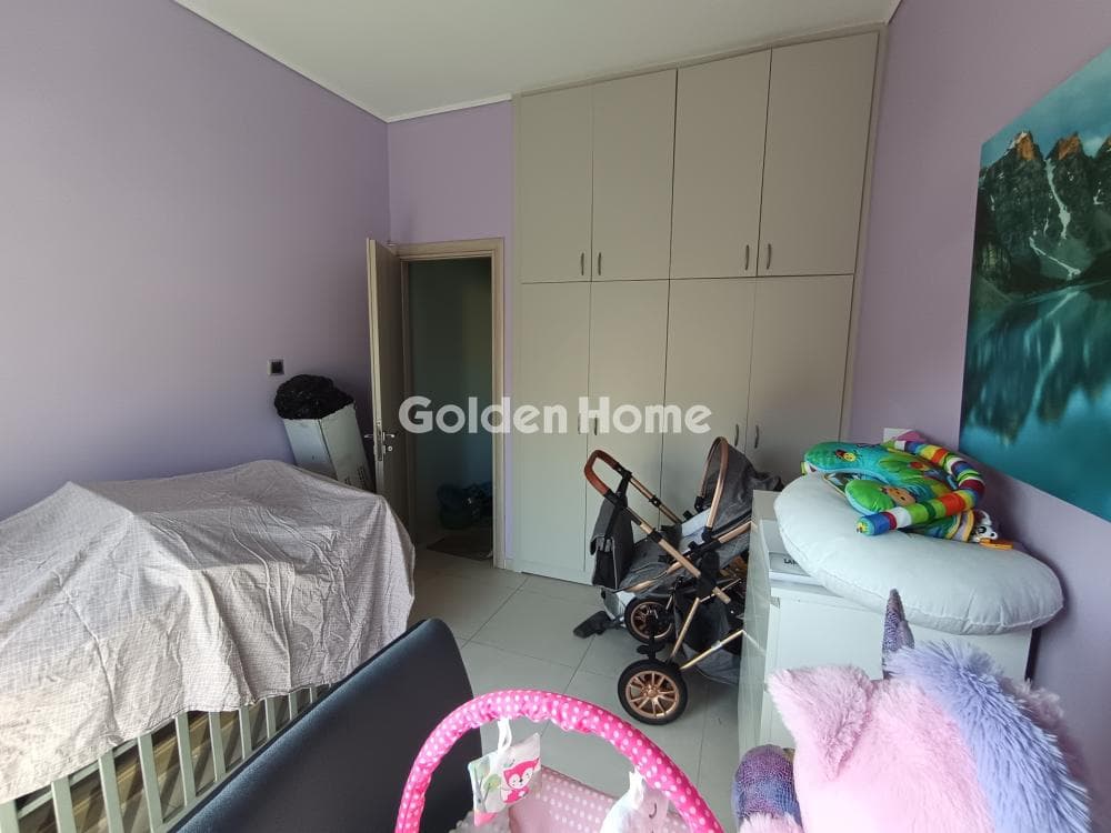 Apartment in Amfiali, Keratsini — Photo 10 of 13