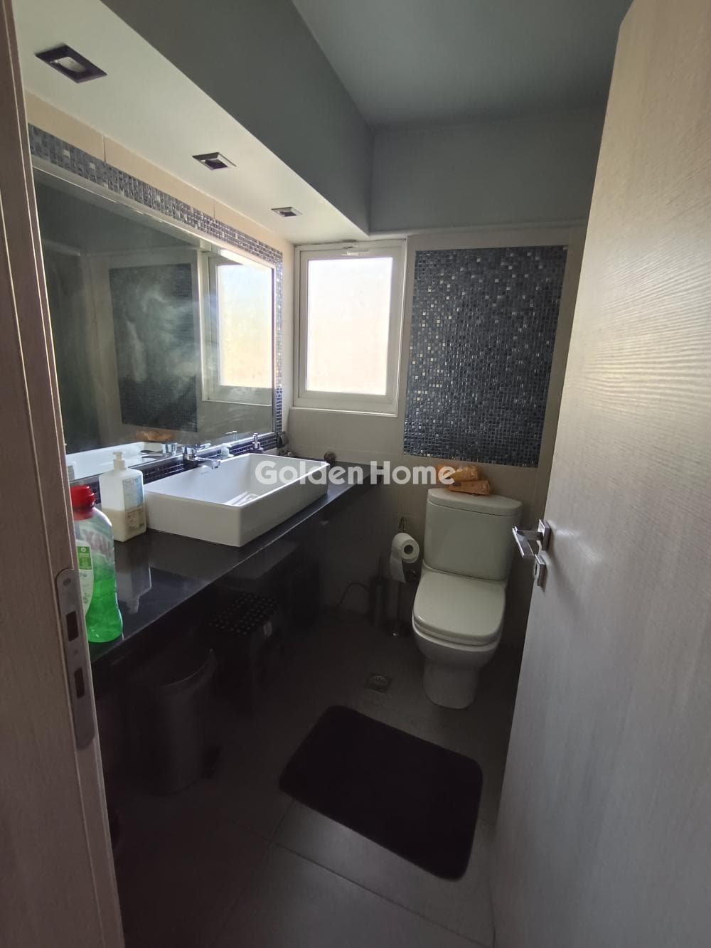 Apartment in Amfiali, Keratsini — Photo 11 of 13
