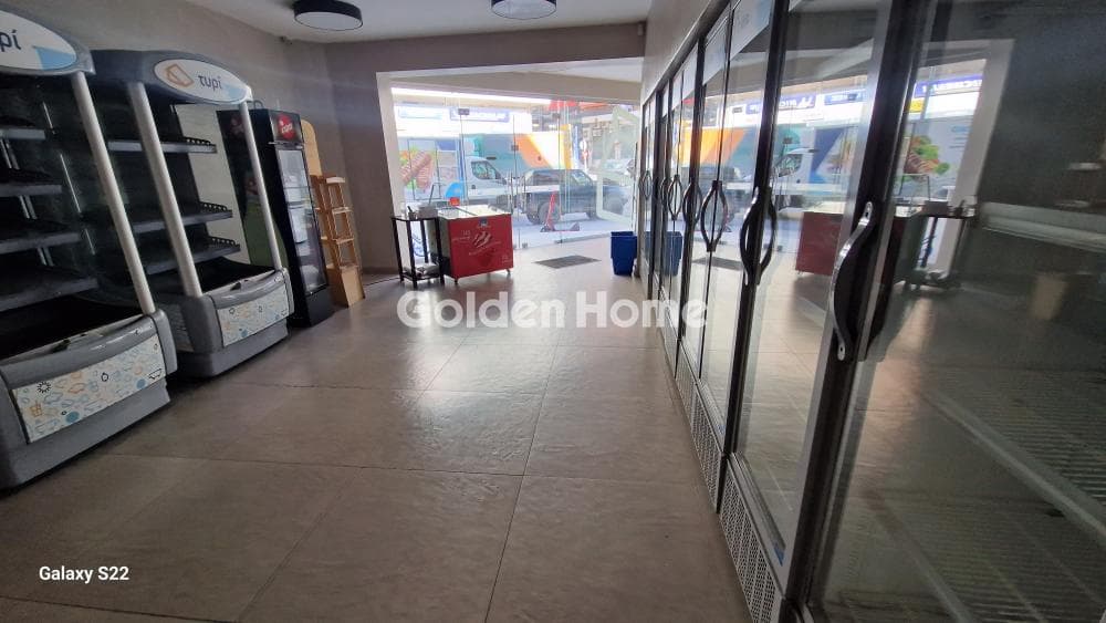 Retail Store in Panepistimioupoli, Zografou — Photo 9 of 10