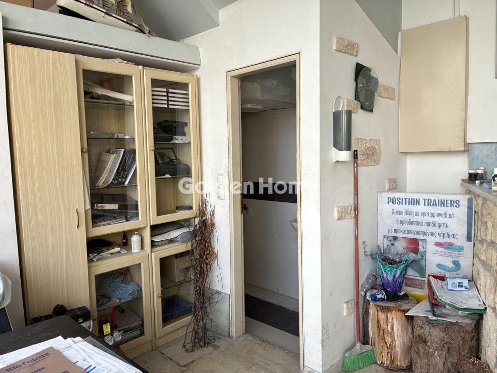 Retail Store in Eleftheroupoli, Nea Ionia — Photo 8 of 40