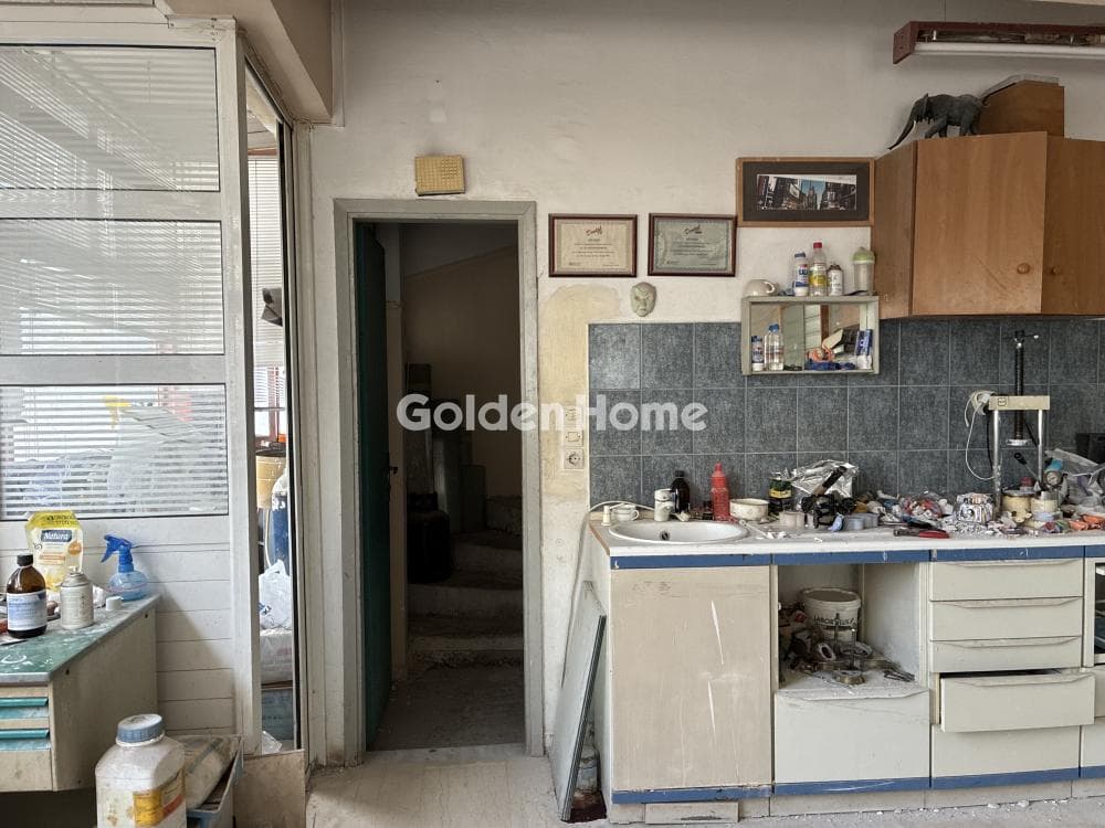 Retail Store in Eleftheroupoli, Nea Ionia — Photo 29 of 40