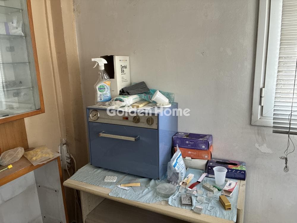 Retail Store in Eleftheroupoli, Nea Ionia — Photo 36 of 40