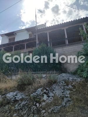 House in Center, Desfina — Photo 21 of 30