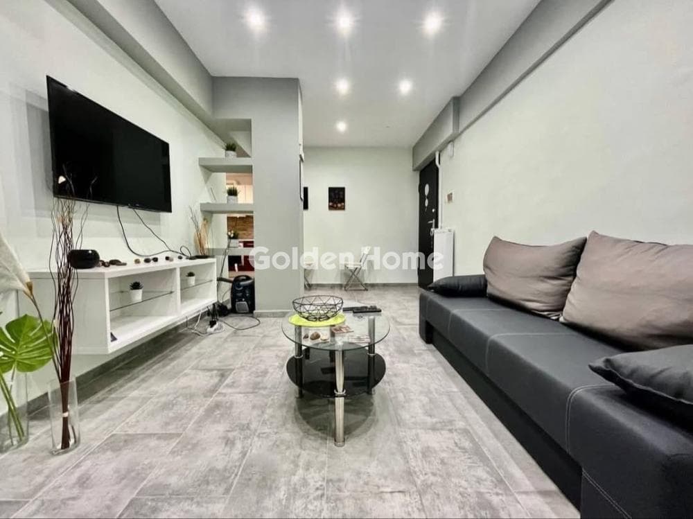 Apartment in Platia Kipselis, Kipseli — Photo 1 of 7