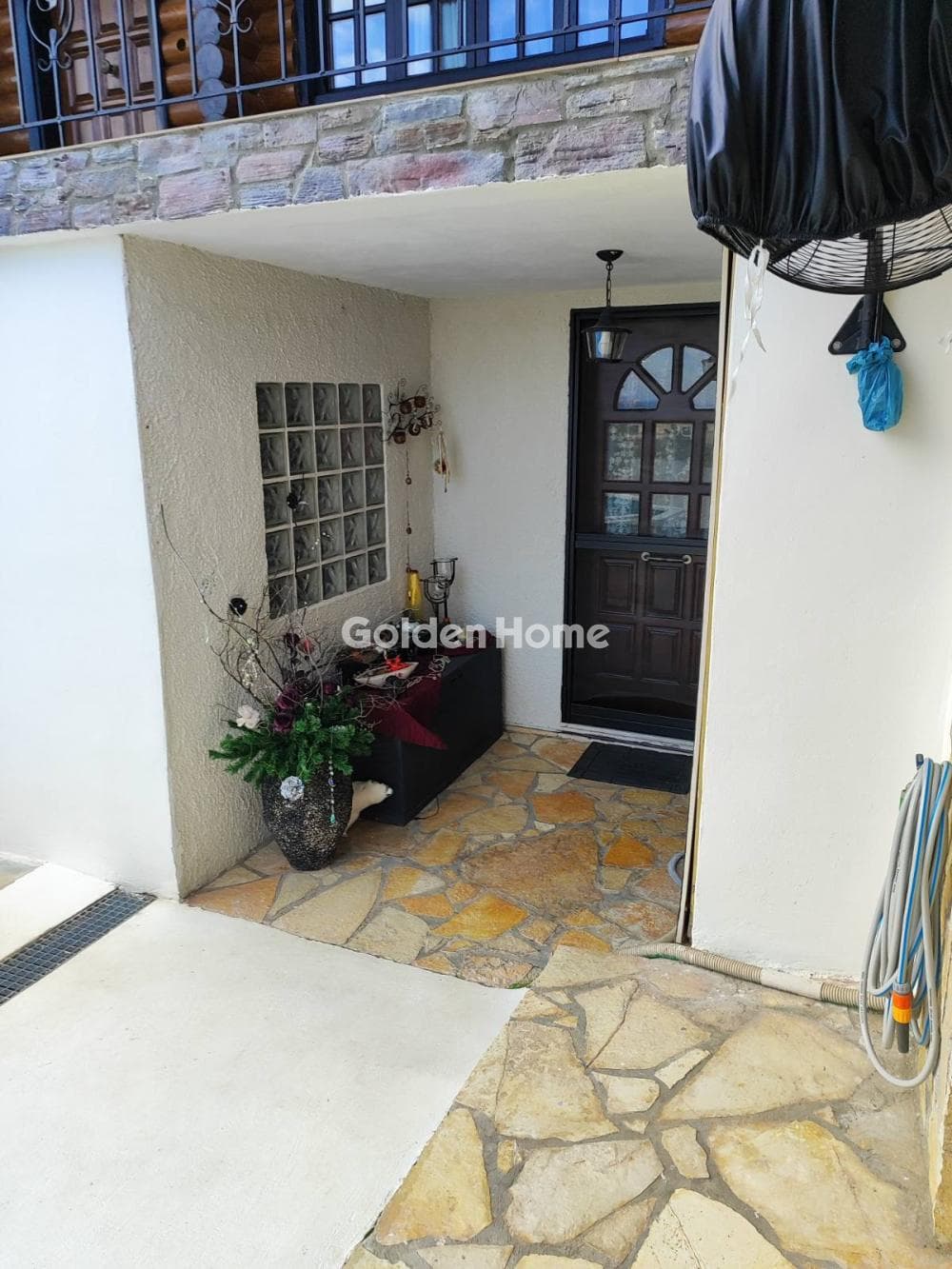 House in Giala, Salamina — Photo 27 of 100