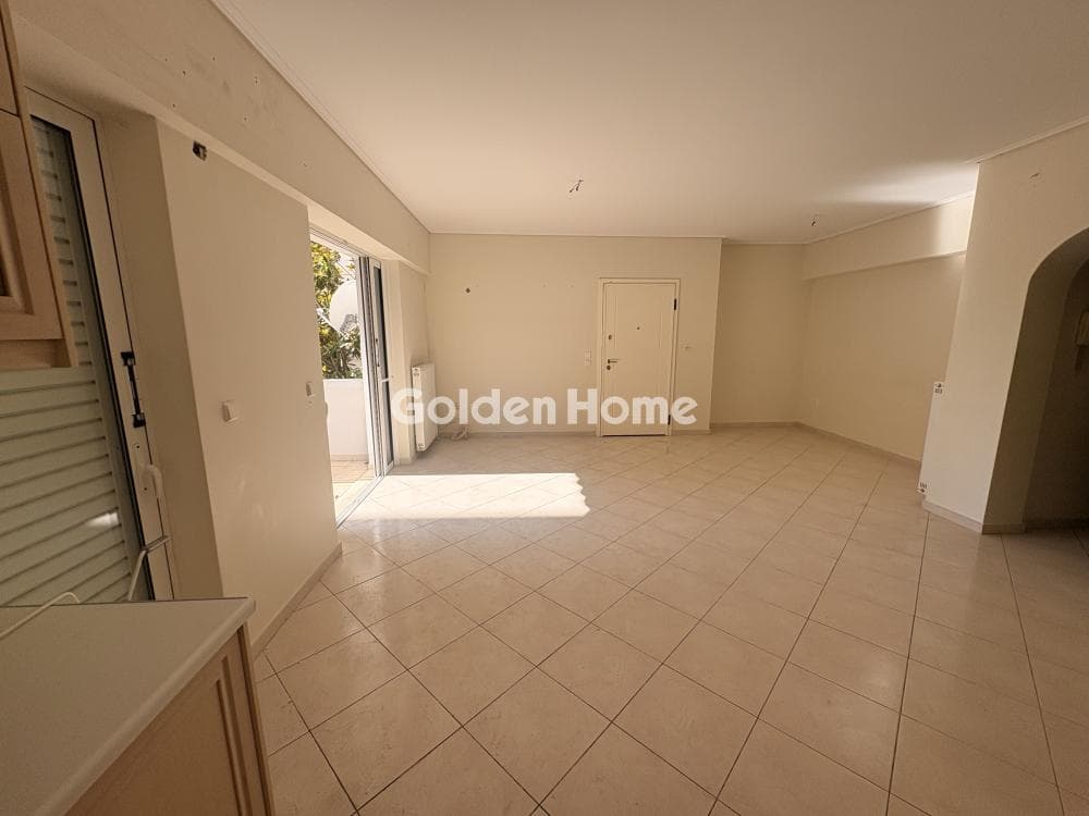 Apartment in Megala Sxoinia A, Acharnes — Photo 4 of 12