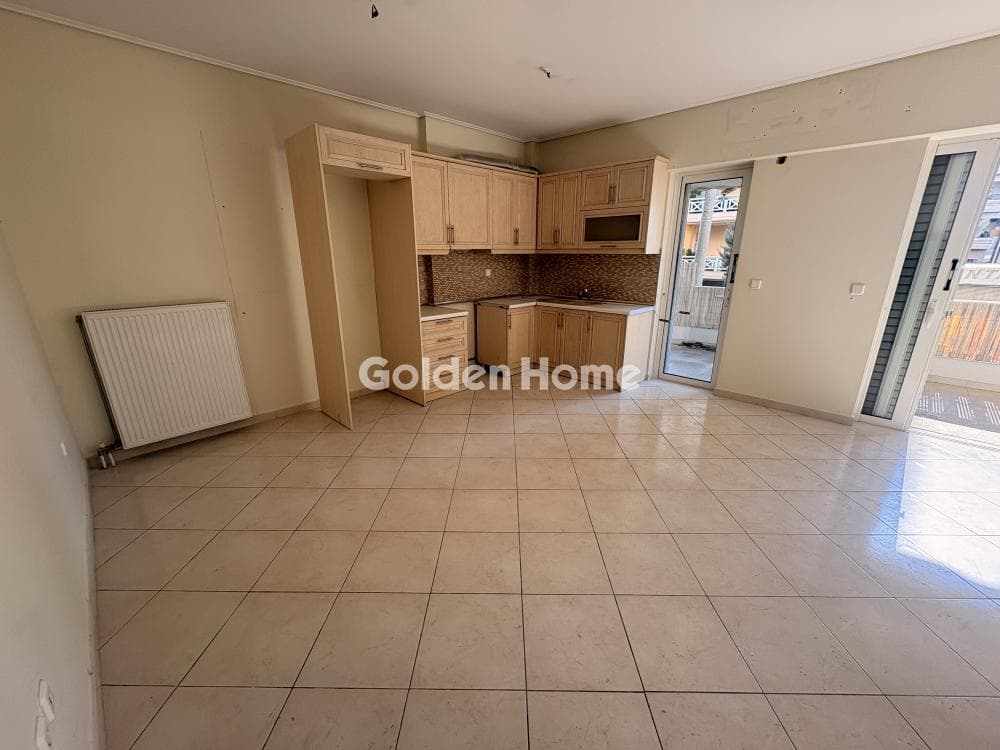 Apartment in Megala Sxoinia A, Acharnes — Photo 3 of 12