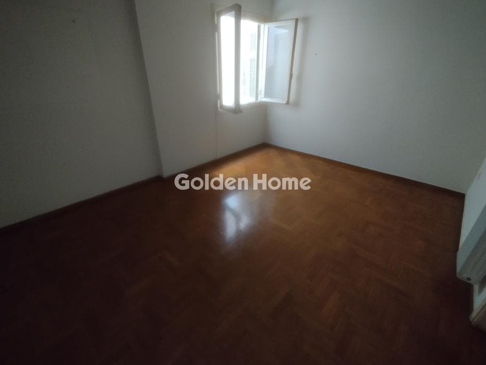 Apartment in Fokionos Negri, Kipseli — Photo 2 of 7