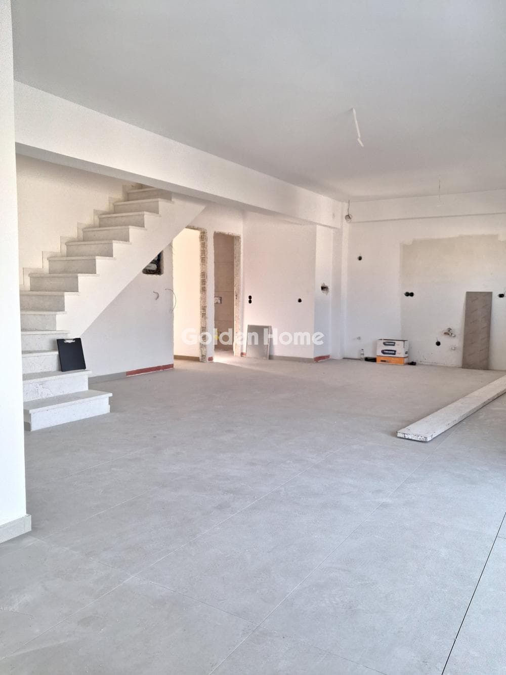 Apartment in Lofos Filaretou, Kalithea — Photo 1 of 8