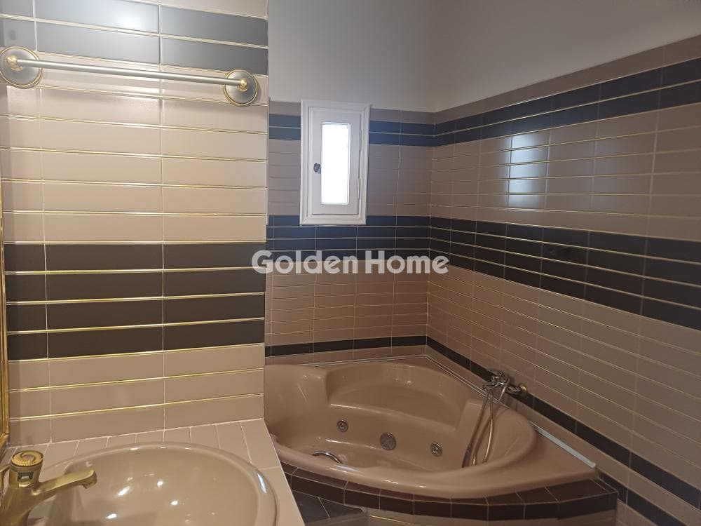 Apartment in Karagianneika, Galatsi — Photo 13 of 16