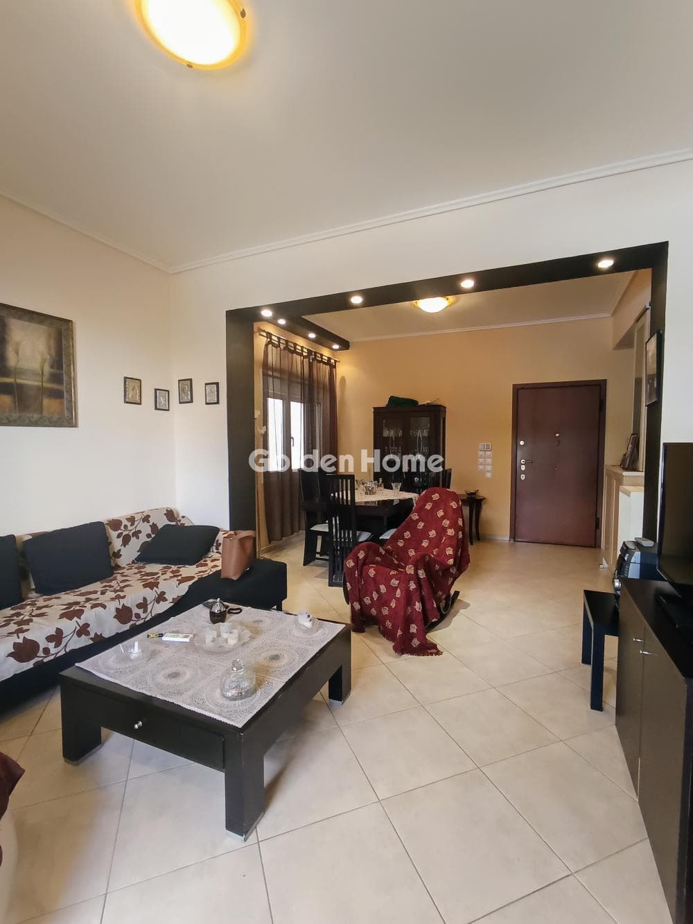 Apartment in Ethnikis Antistaseos, Agios Dimitrios — Photo 1 of 10