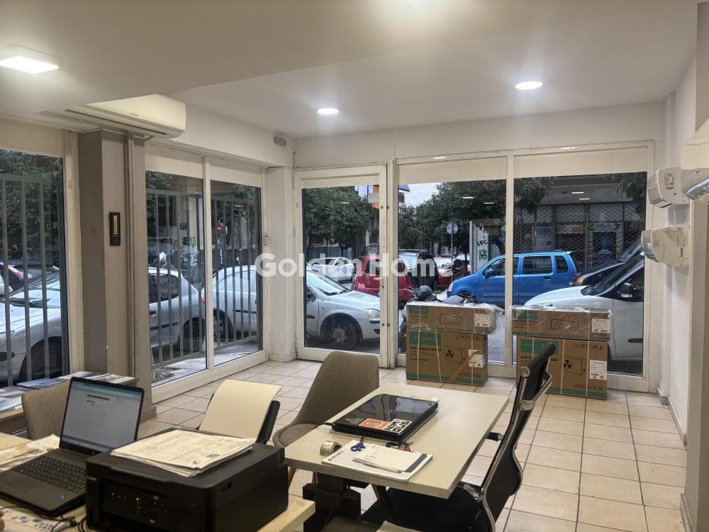 Retail Store in Center, Tavros — Photo 1 of 4