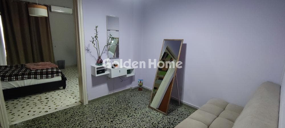 Apartment in Agios Ioannis, Neos Kosmos — Photo 1 of 6