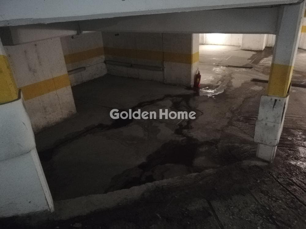 Χώρος Στάθμευσης στην Αμπελάκια, Άλιμος — Φωτογραφία 9 από 12