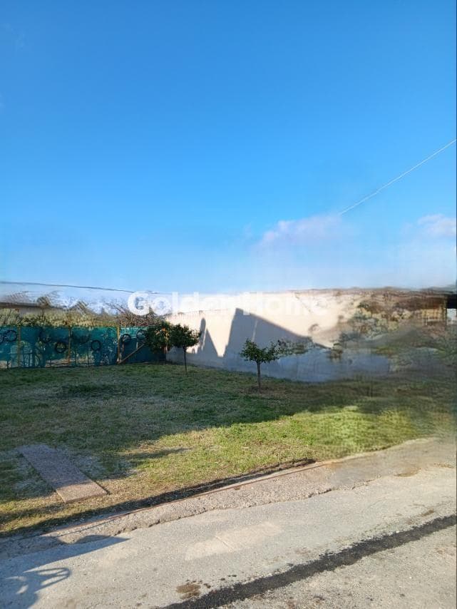 Building Plot in Agioi Theodoroi, Gazi — Photo 2 of 2