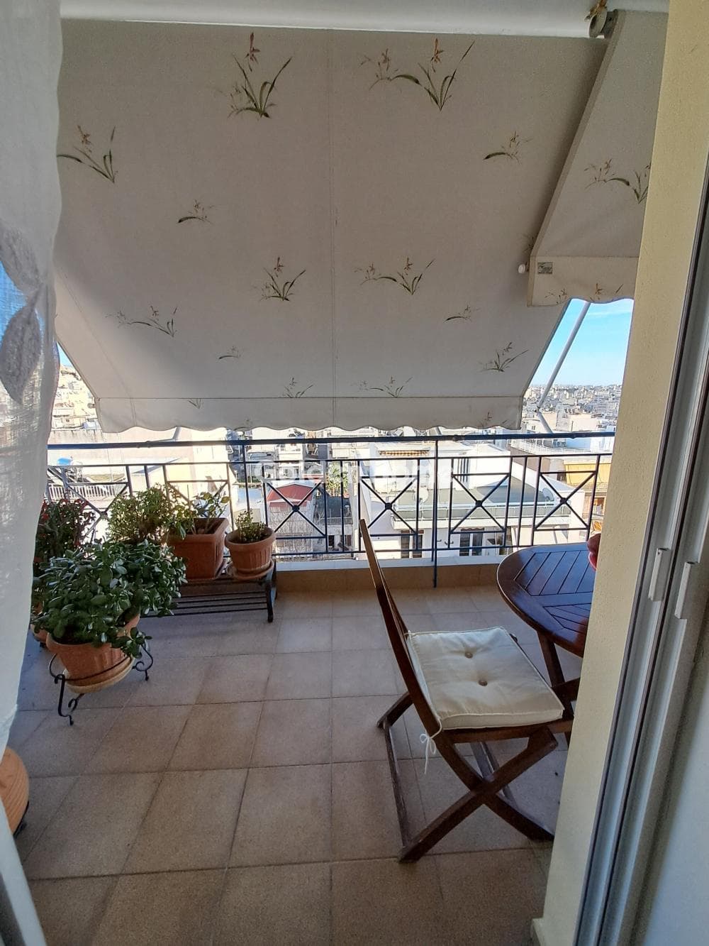Apartment in Amfiali, Keratsini — Photo 15 of 23