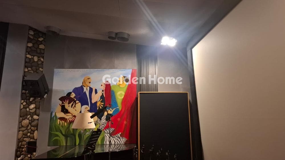 Retail Store in Lofos Kokkou, Galatsi — Photo 3 of 29