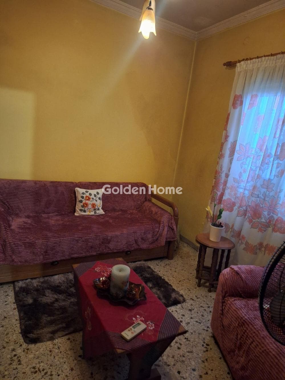 House in Agios Georgios, Nikaia — Photo 1 of 9