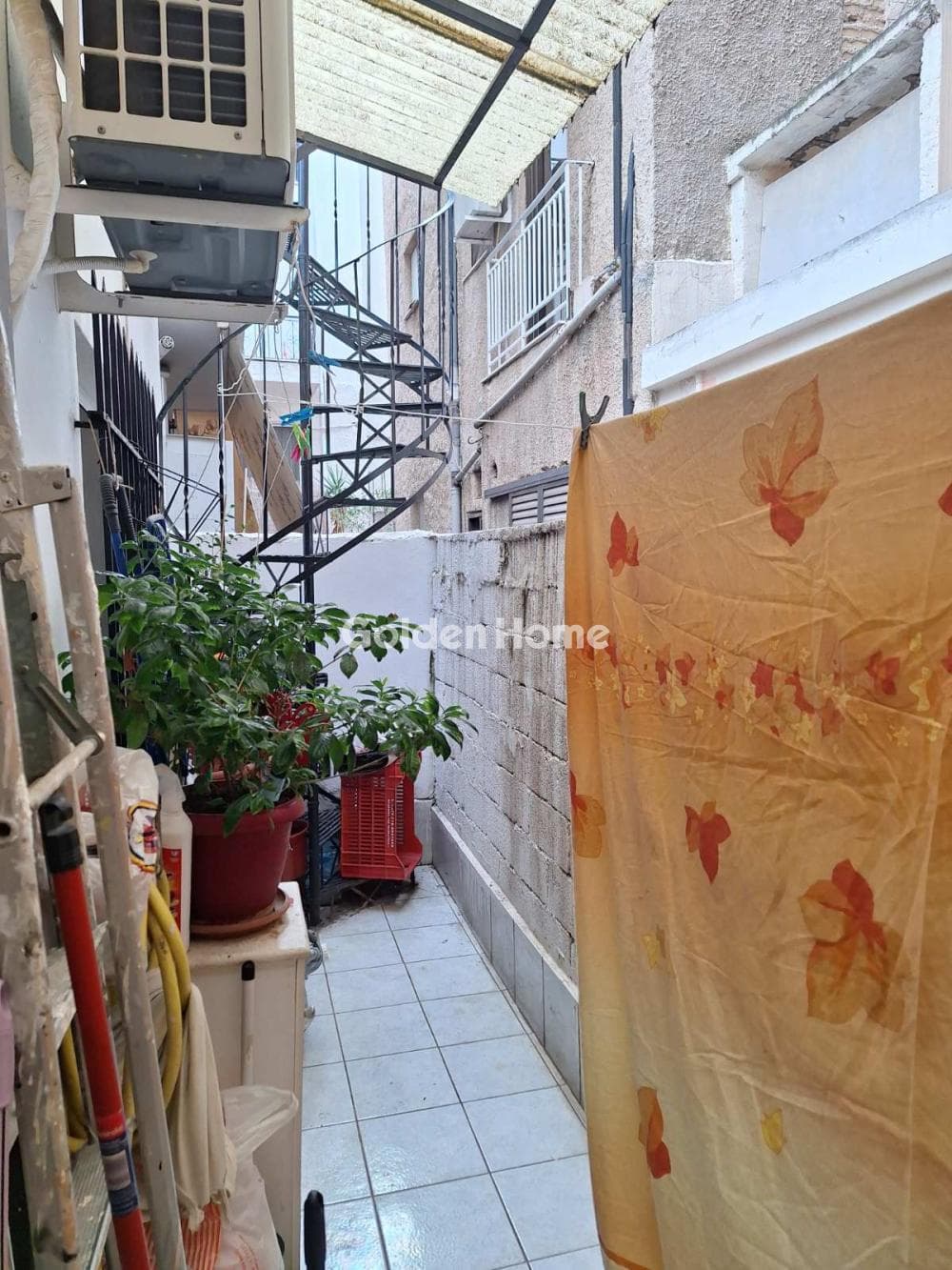 House in Agios Georgios, Nikaia — Photo 7 of 9