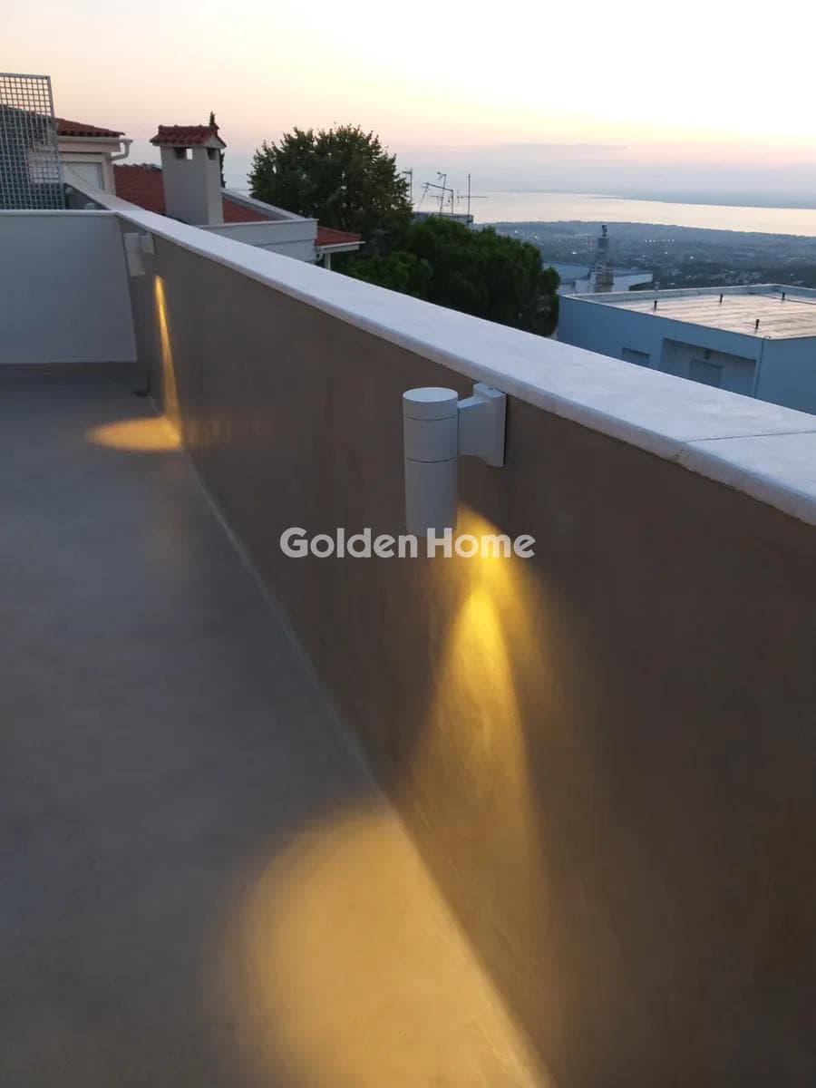 House in Center, Panorama — Photo 1 of 24