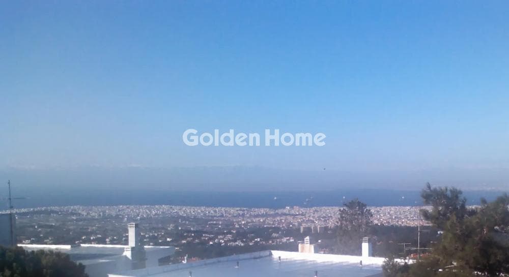 House in Center, Panorama — Photo 20 of 24