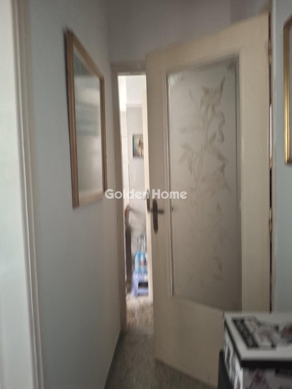 Apartment in Chatzikiriakeio, Piraeus — Photo 2 of 15