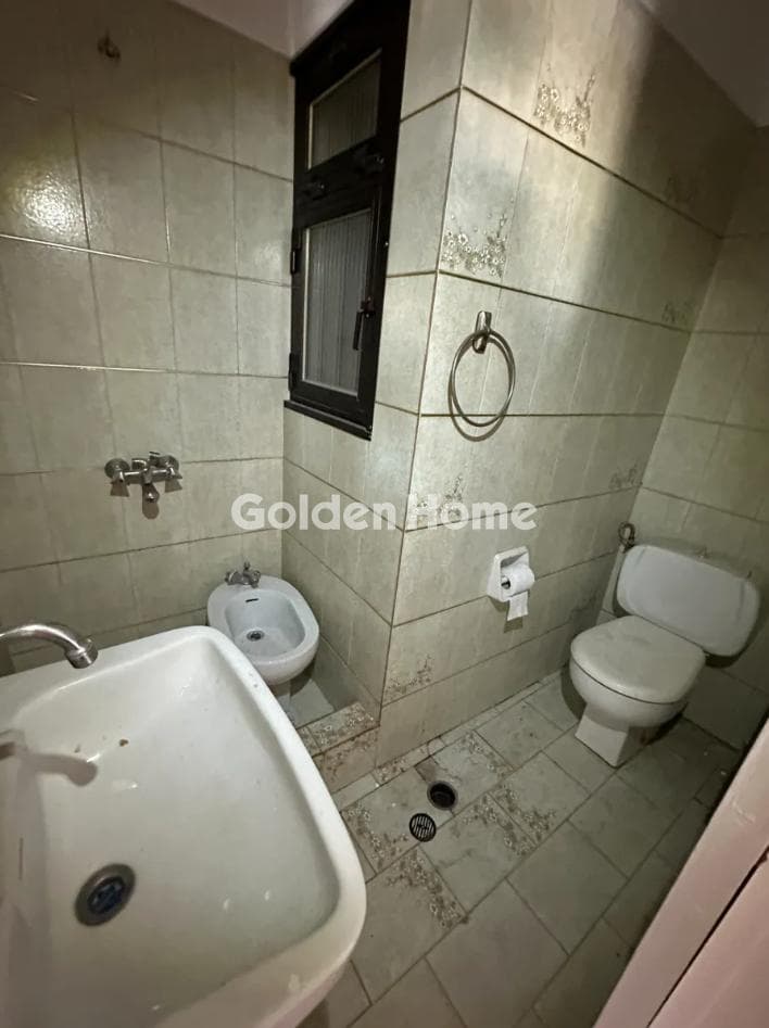Apartment in Center, Nea Chalkidona — Photo 8 of 18