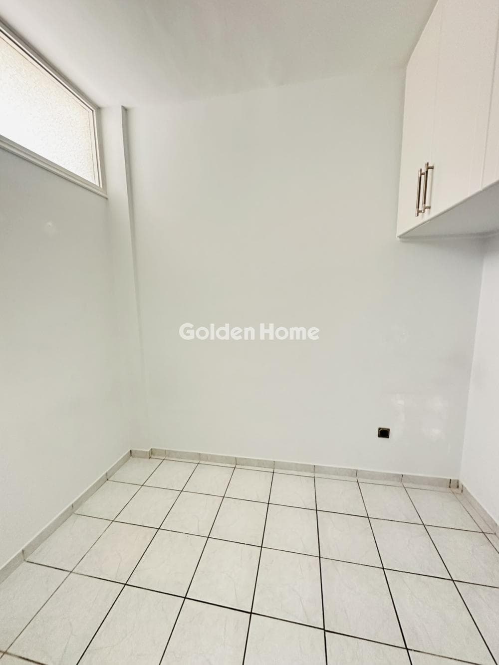 Apartment in Agios Ioannis Chrisostomos, Nikaia — Photo 8 of 12