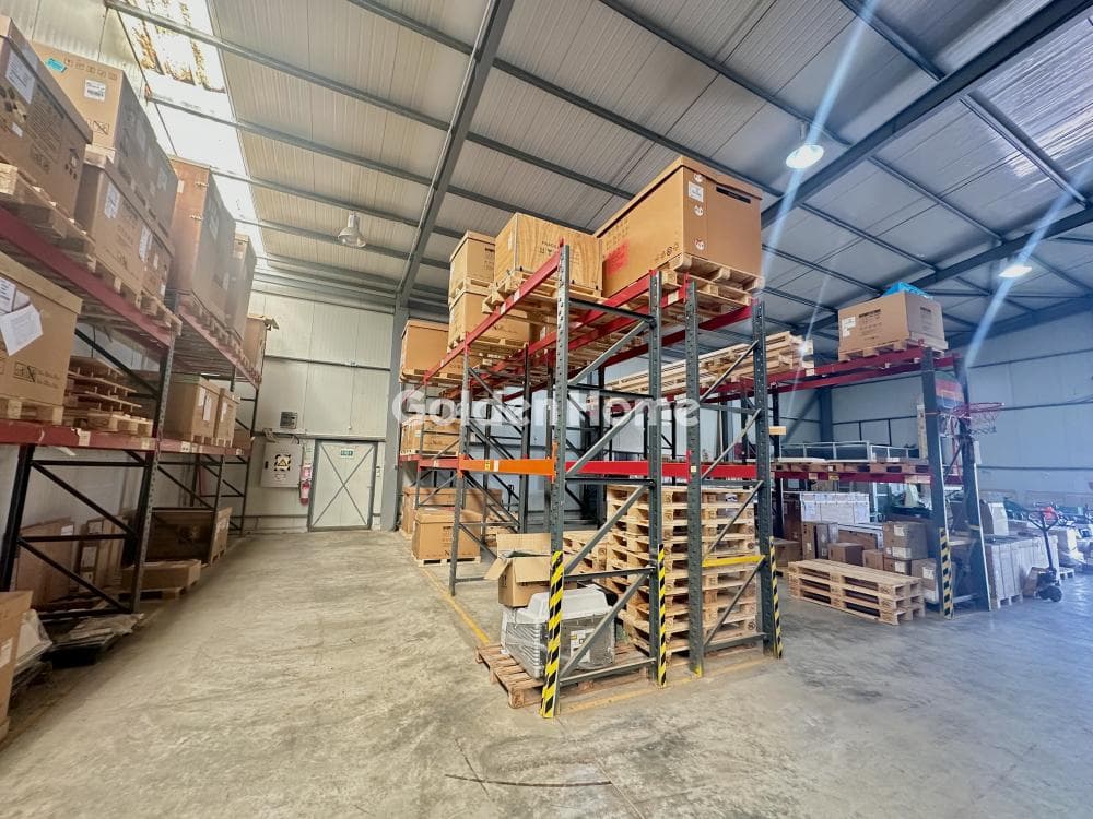 Warehouse in Panorama, Metamorfosi — Photo 4 of 9