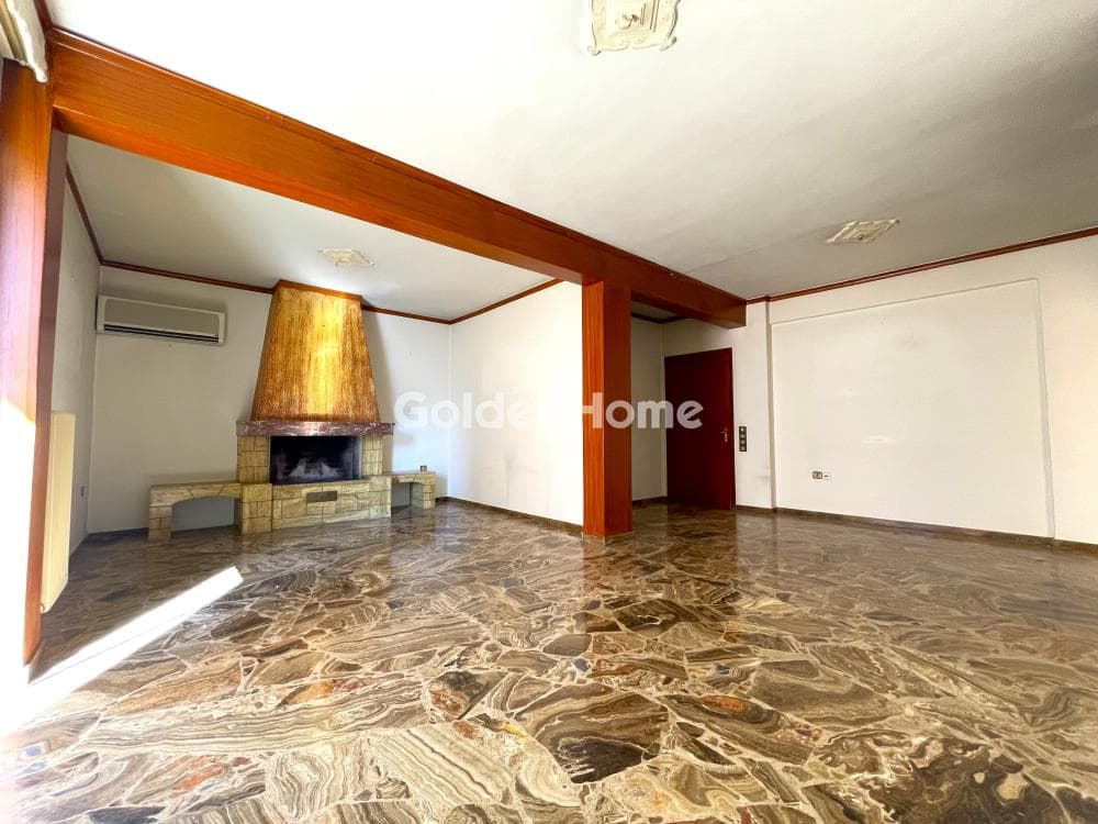 Apartment in Mirtea, Chaidari — Photo 2 of 26