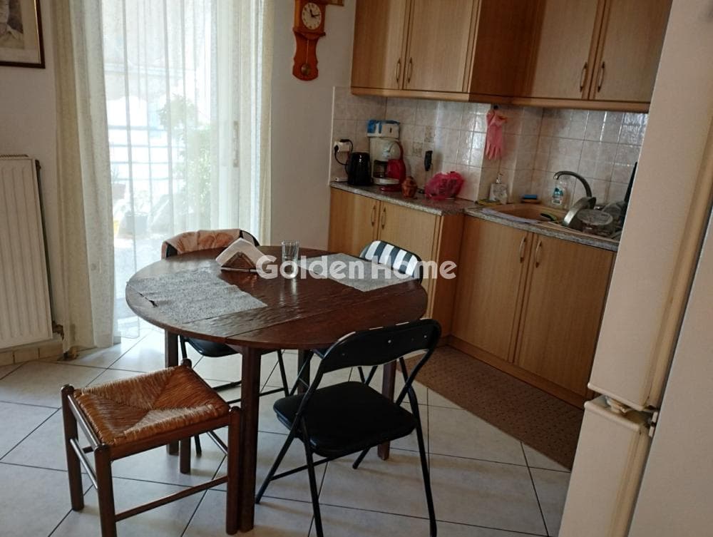 Apartment in Osios Loukas, Patisia — Photo 11 of 12