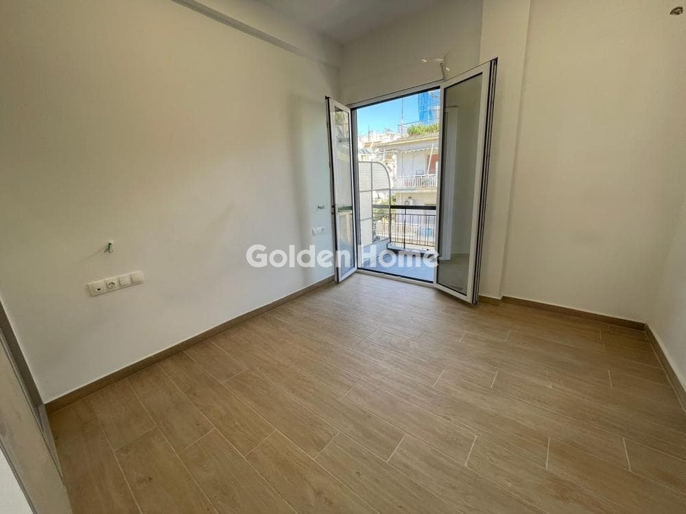 Apartment in Voulgari - Agios Eleftherios, Patisia — Photo 1 of 13