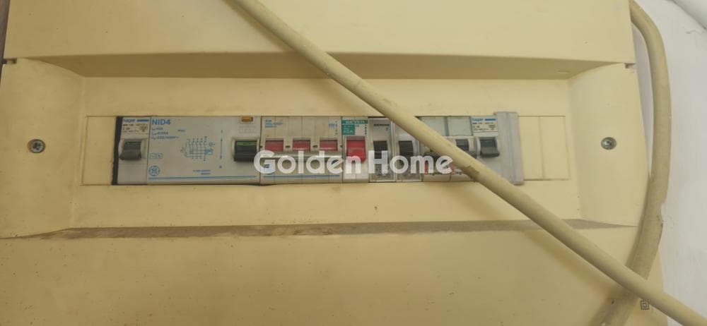 Retail Store in Aspra Chomata, Nikaia — Photo 8 of 8