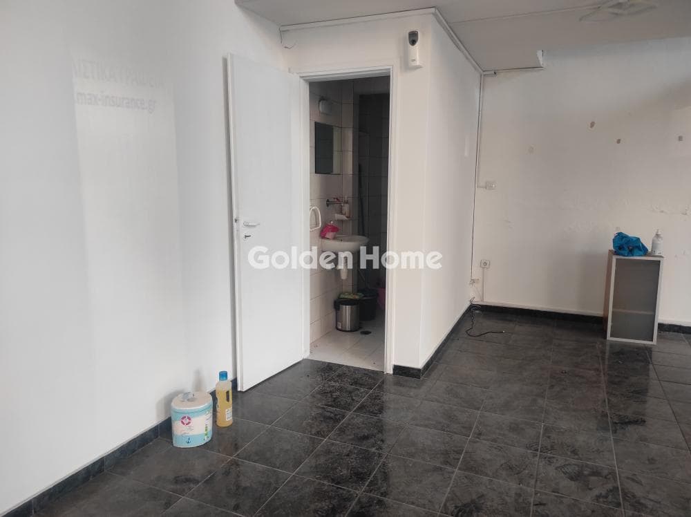 Retail Store in Plateia Davaki, Kalithea — Photo 5 of 9