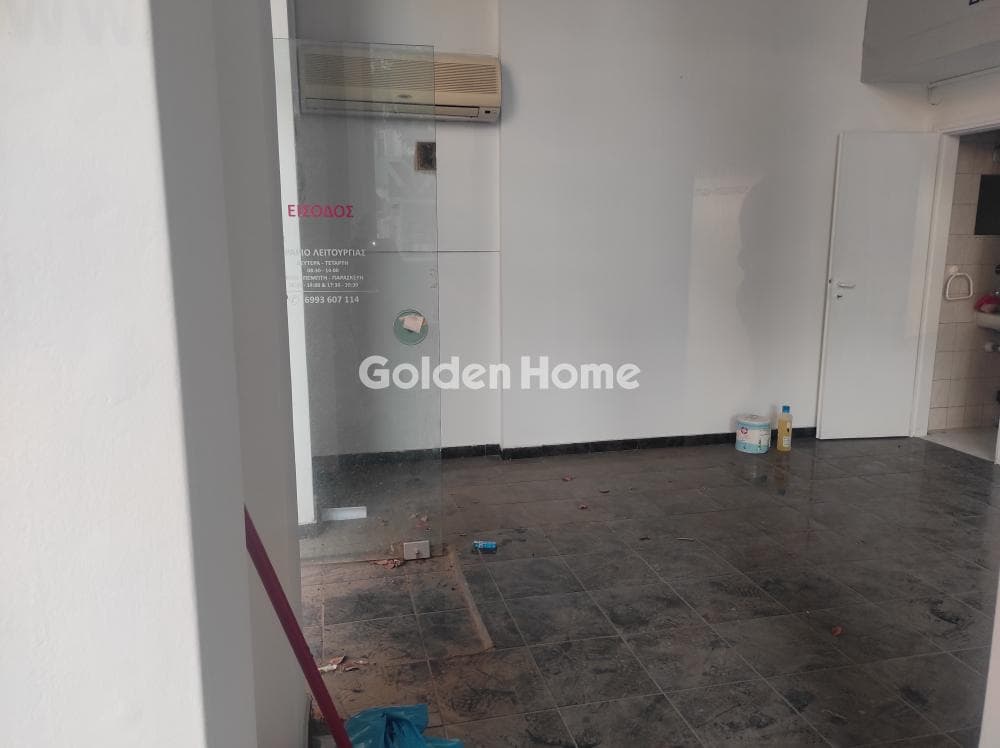 Retail Store in Plateia Davaki, Kalithea — Photo 7 of 9