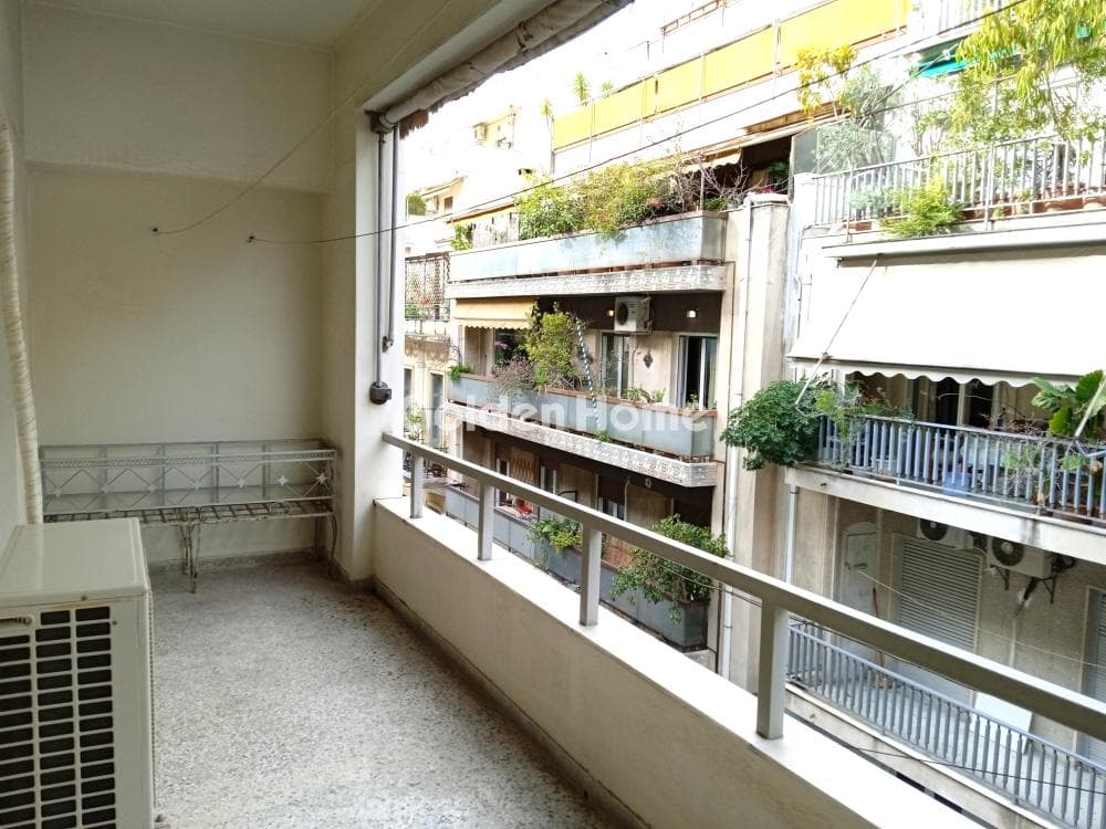 Apartment in Fokionos Negri, Kipseli — Photo 1 of 29