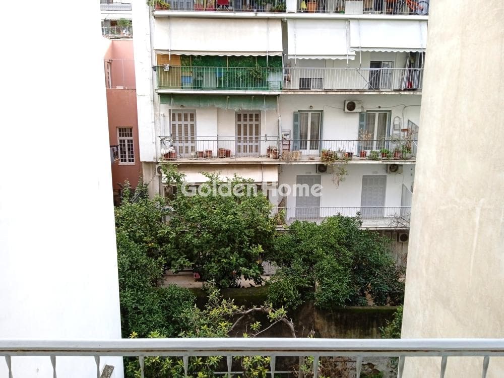Apartment in Fokionos Negri, Kipseli — Photo 16 of 29