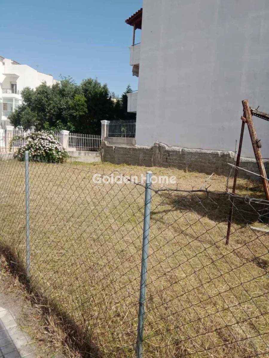 Οικόπεδο στην Γαργηττός, Γέρακας