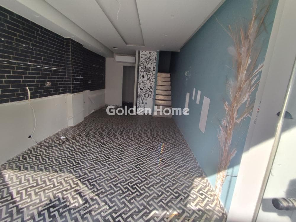 Retail Store in Neo Terma, Marousi — Photo 2 of 5
