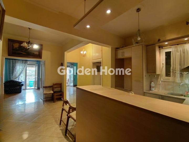 Apartment in Agios Panteleimonas, Patision - Acharnon — Photo 1 of 12