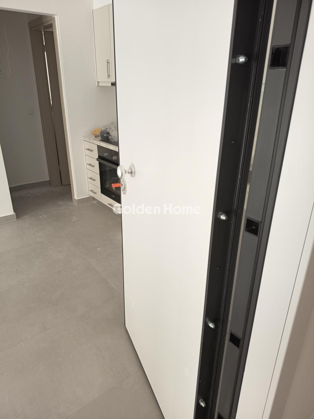 Apartment in Anastasi, Keratsini — Photo 1 of 5